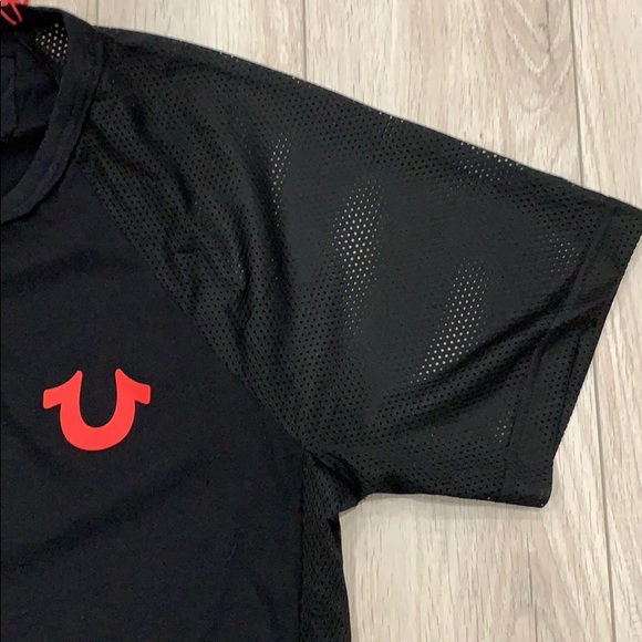 Men’s True Religion Black Mesh Detail Tee - Picture 3 of 5